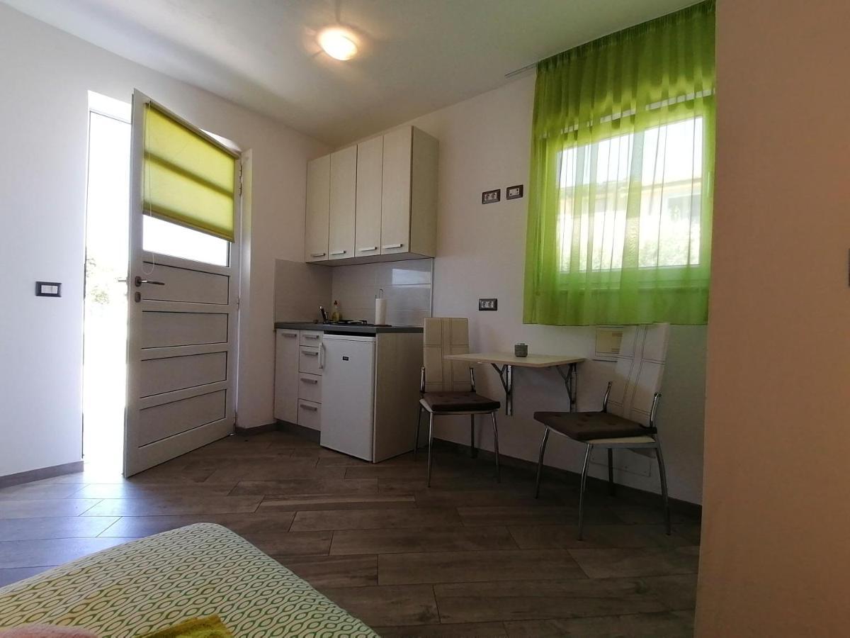 Villanova Apartments 波雷奇 外观 照片
