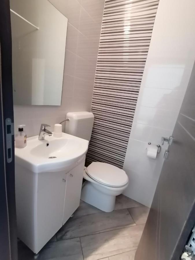 Villanova Apartments 波雷奇 外观 照片